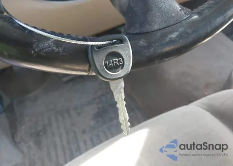 2004 Chevrolet Silverado 2500Hd Ls from USA, damaged, VIN 1GCHC23224F235098